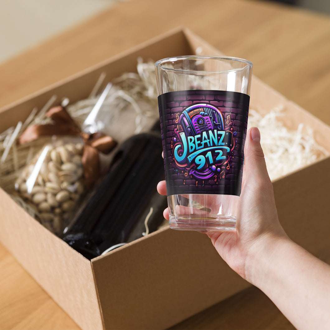 JBeanz912 Shaker pint glass